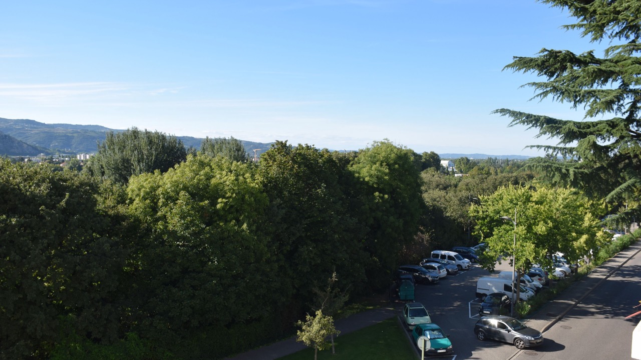Photo of Outdoor in Valence