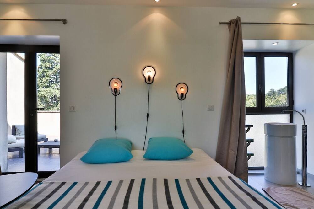 Photo of Bedroom in Vaison-la-Romaine