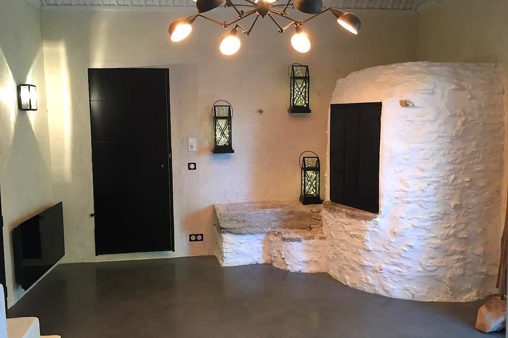 Photo of Bedroom in Faucon
