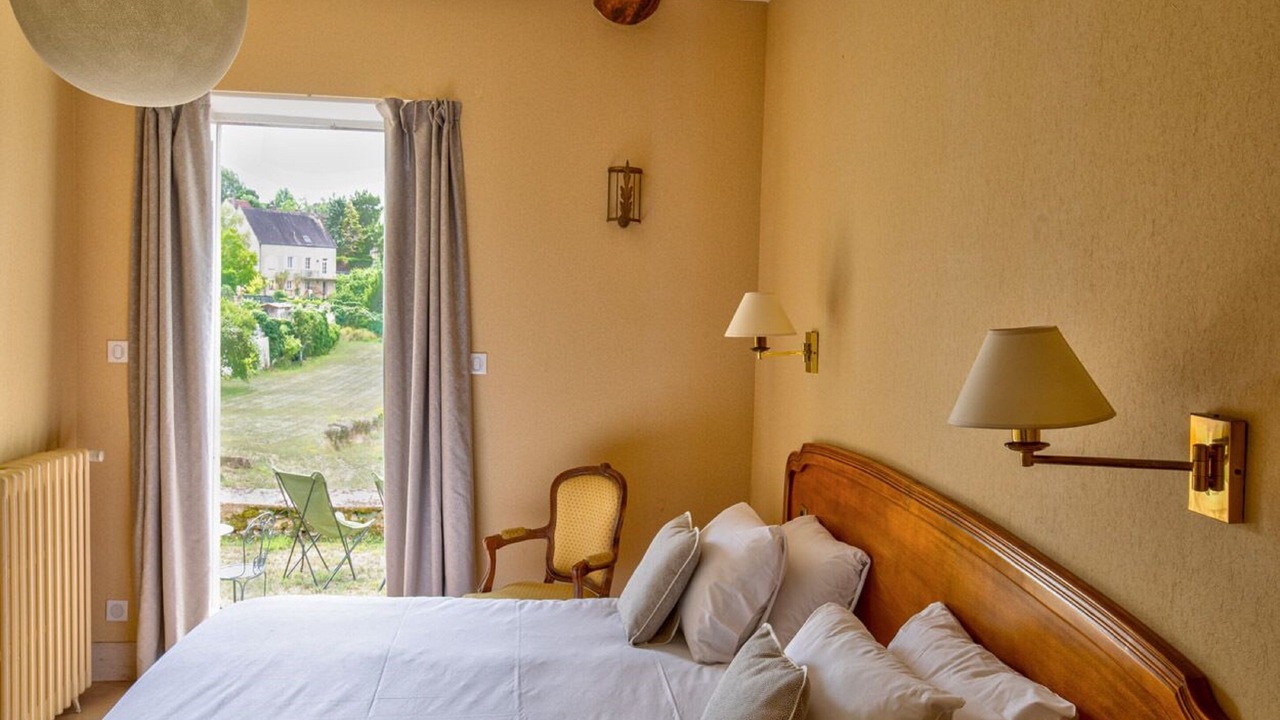 Photo of Bedroom in Vezelay