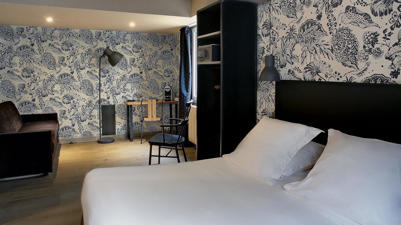 Photo of Bedroom in Besancon Old Town