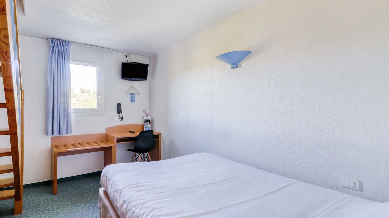 Photo of Bedroom in Saint-Flour