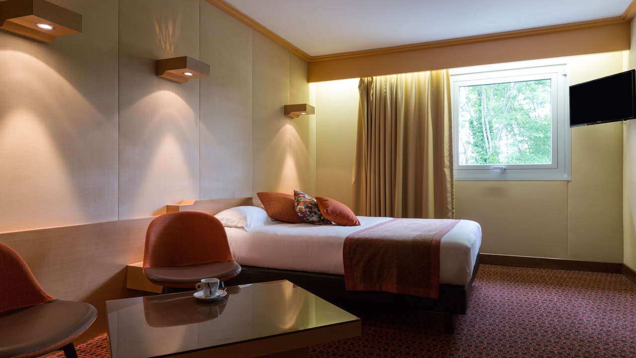 Photo of Bedroom in Lons-le-Saunier