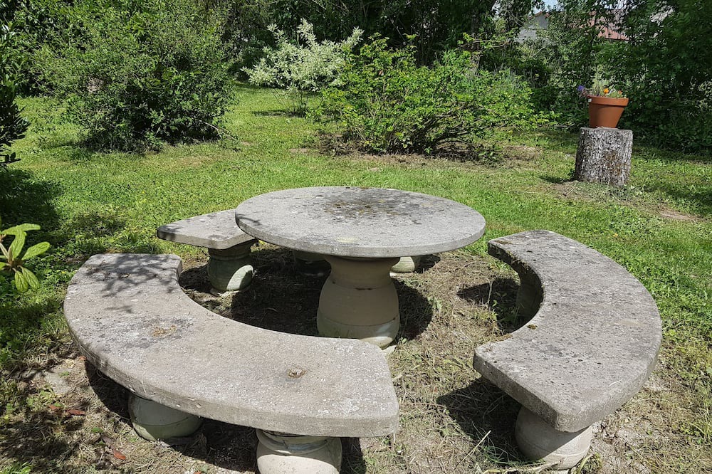 Photo of Outdoor in Charmois-l'Orgueilleux