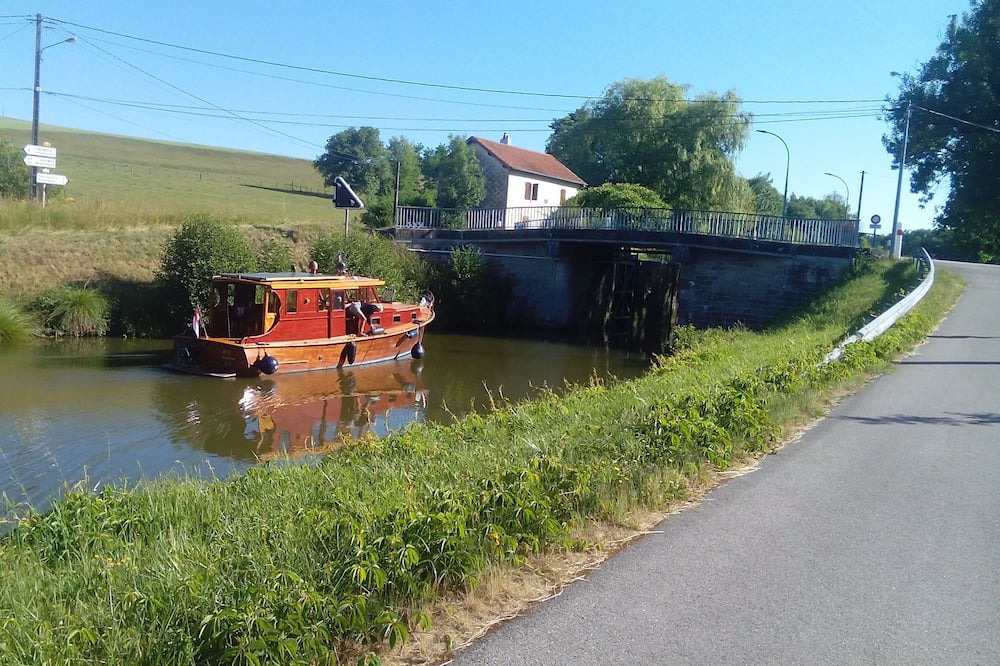 Photo of Others in Charmois-l'Orgueilleux