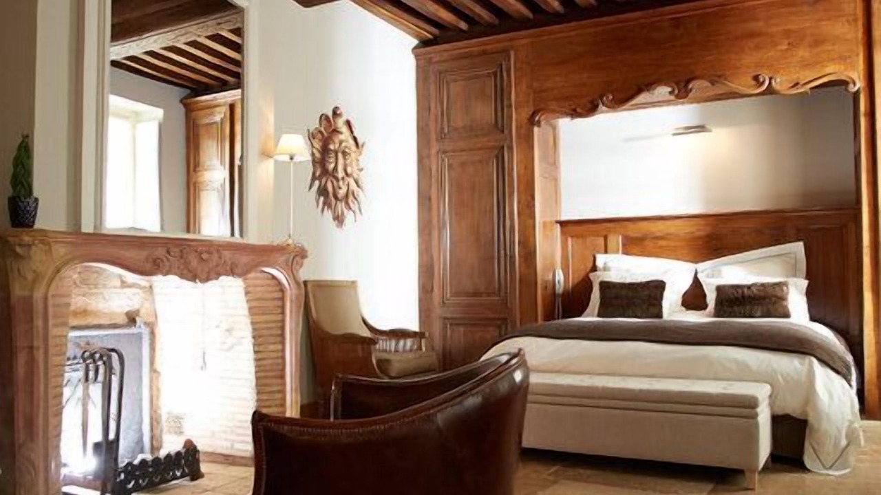 Photo of Bedroom in Beaune City Centre
