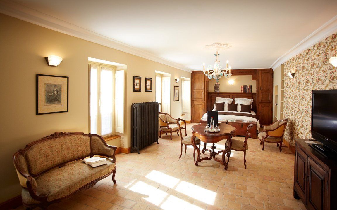 Photo of Bedroom in Beaune City Centre