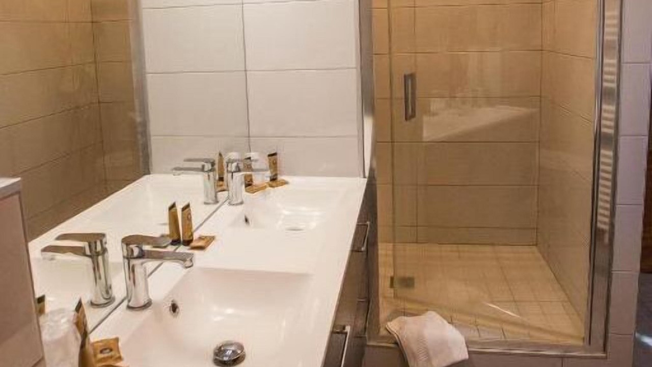 Photo of Bathroom in Lons-le-Saunier