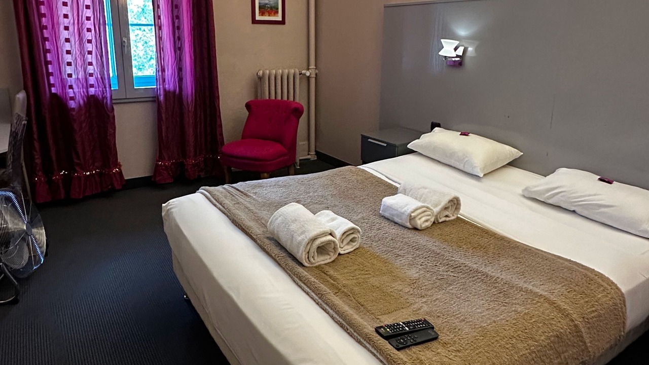 Photo of Bedroom in Lons-le-Saunier