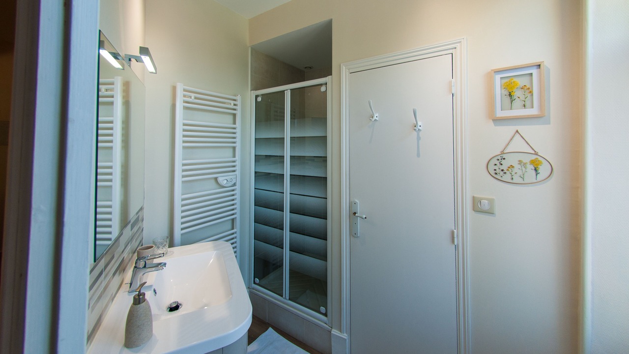 Photo of Bathroom in Lapalisse