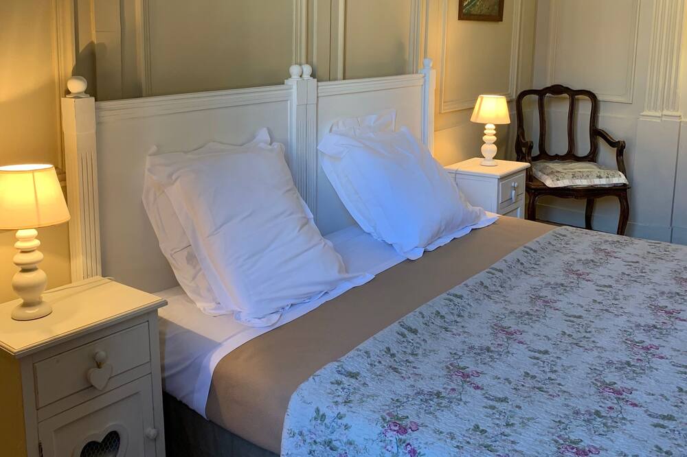 Photo of Bedroom in Besancon Old Town