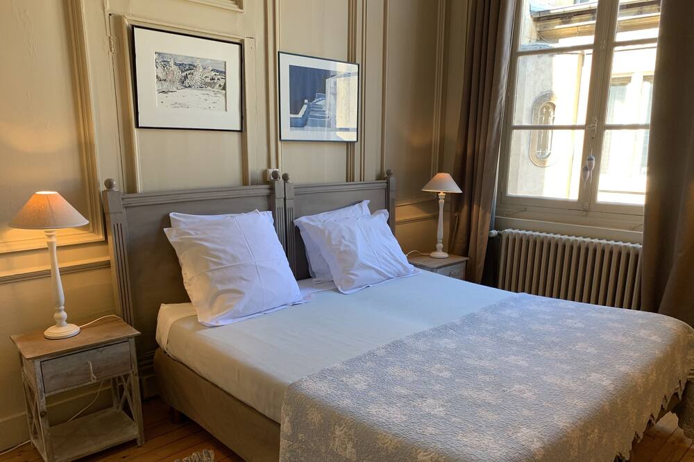 Photo of Bedroom in Besancon Old Town