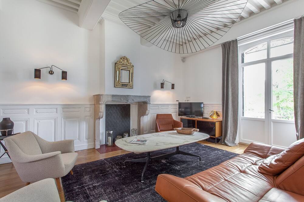 Photo of Livingroom in Cluny