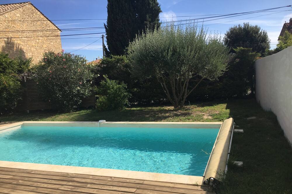Photo of Outdoor in Caromb