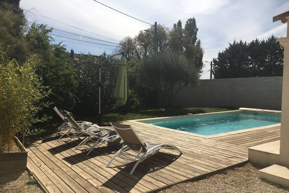 Photo of Outdoor in Caromb