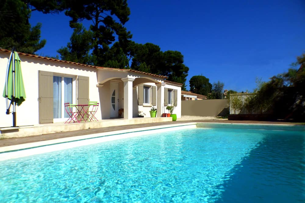 Photo of Outdoor in Caromb