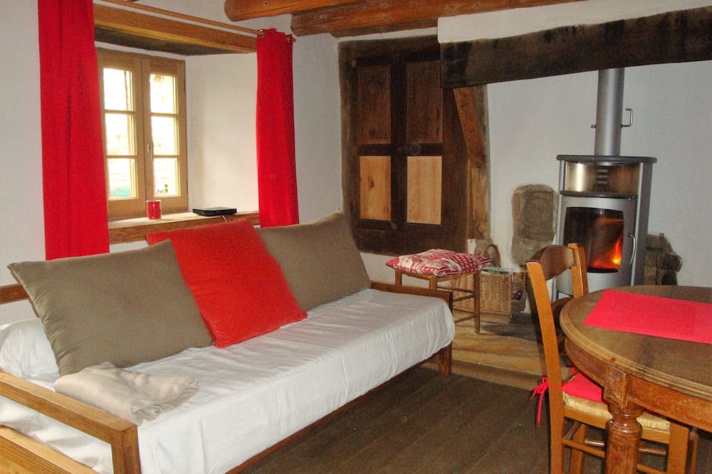 Photo of Livingroom in Domaize