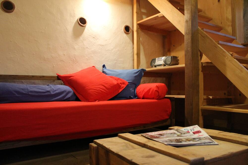 Photo of Livingroom in Domaize