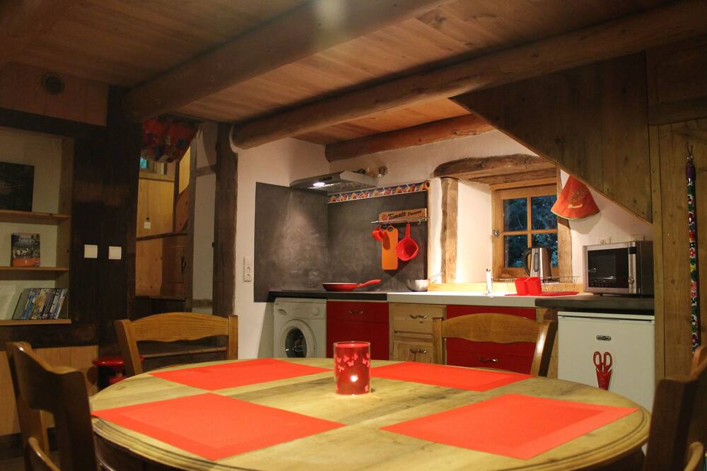 Photo of Kitchen in Domaize