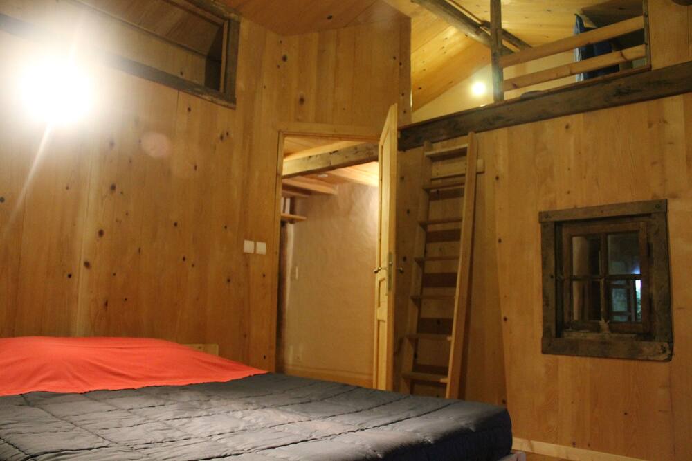 Photo of Bedroom in Domaize