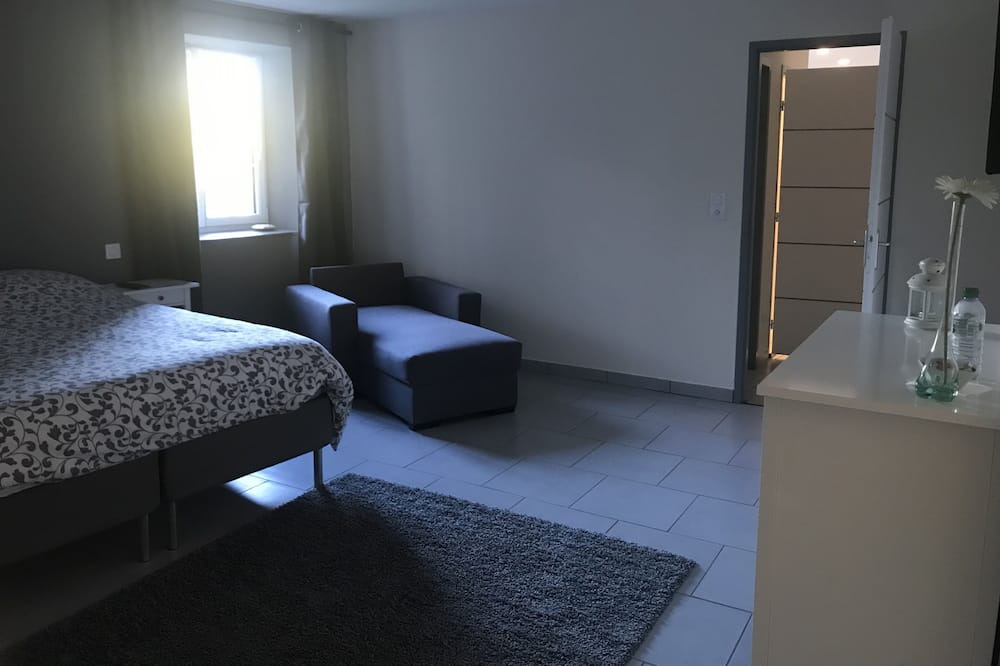 Photo of Bedroom in Vic-le-Comte