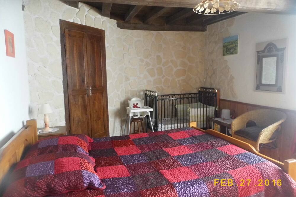 Photo of Bedroom in La Collancelle