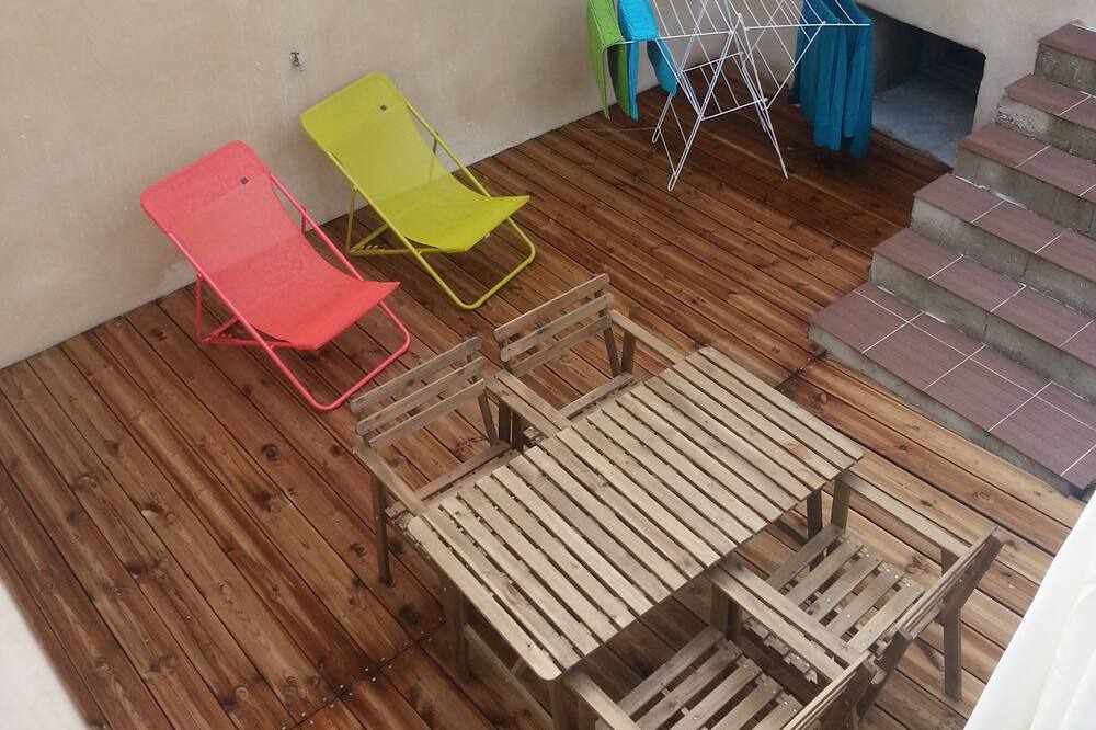 Photo of Outdoor in Saint-Pierre-de-Vassols