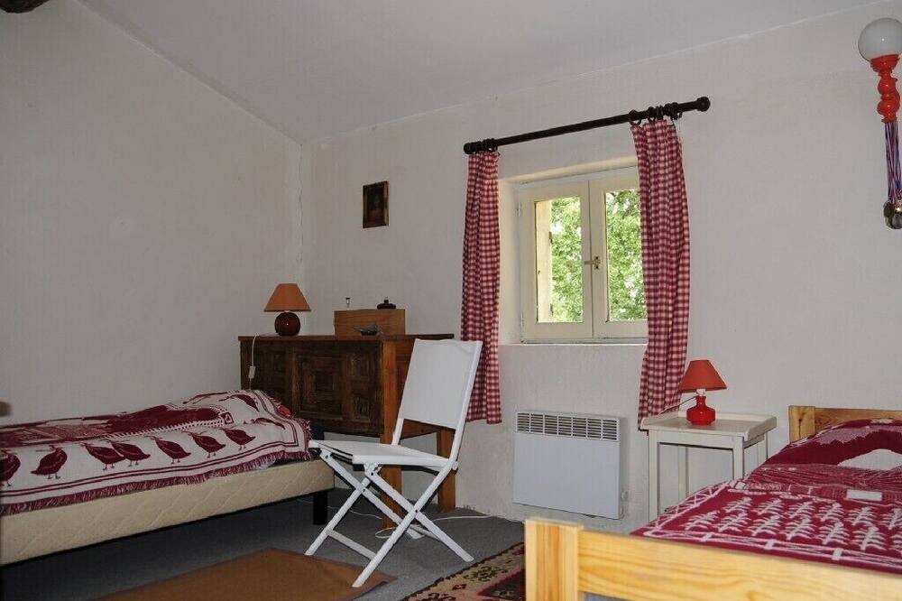 Photo of Bedroom in Colonzelle