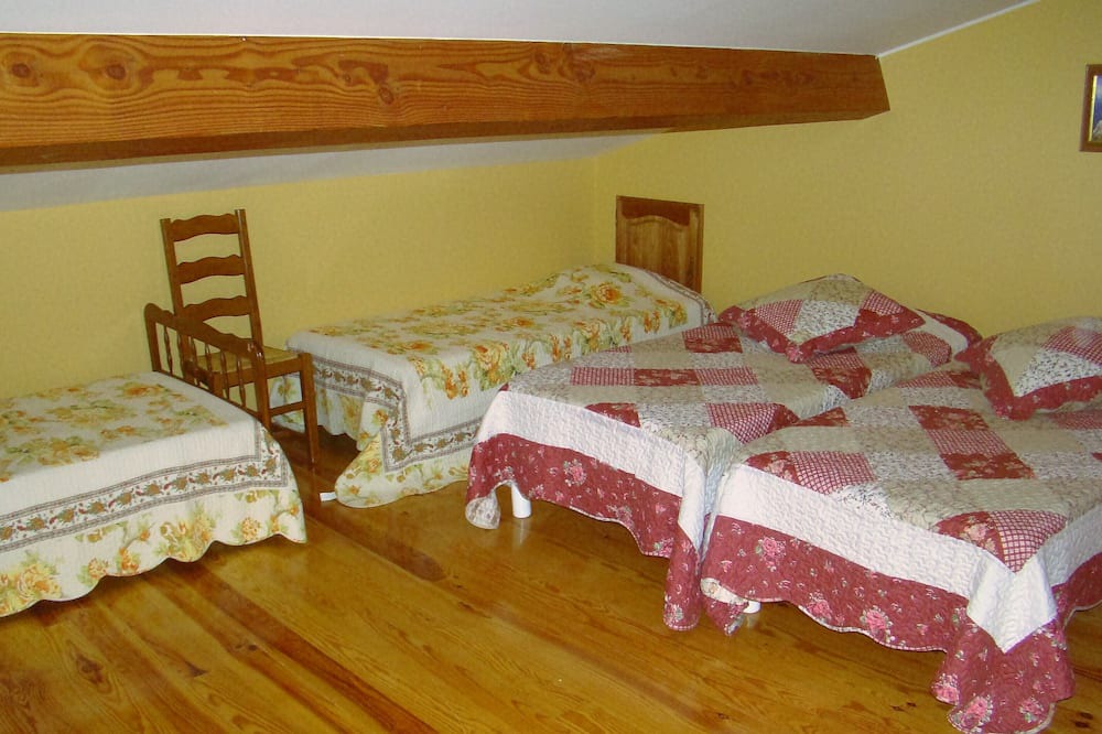 Photo of Bedroom in Mormoiron