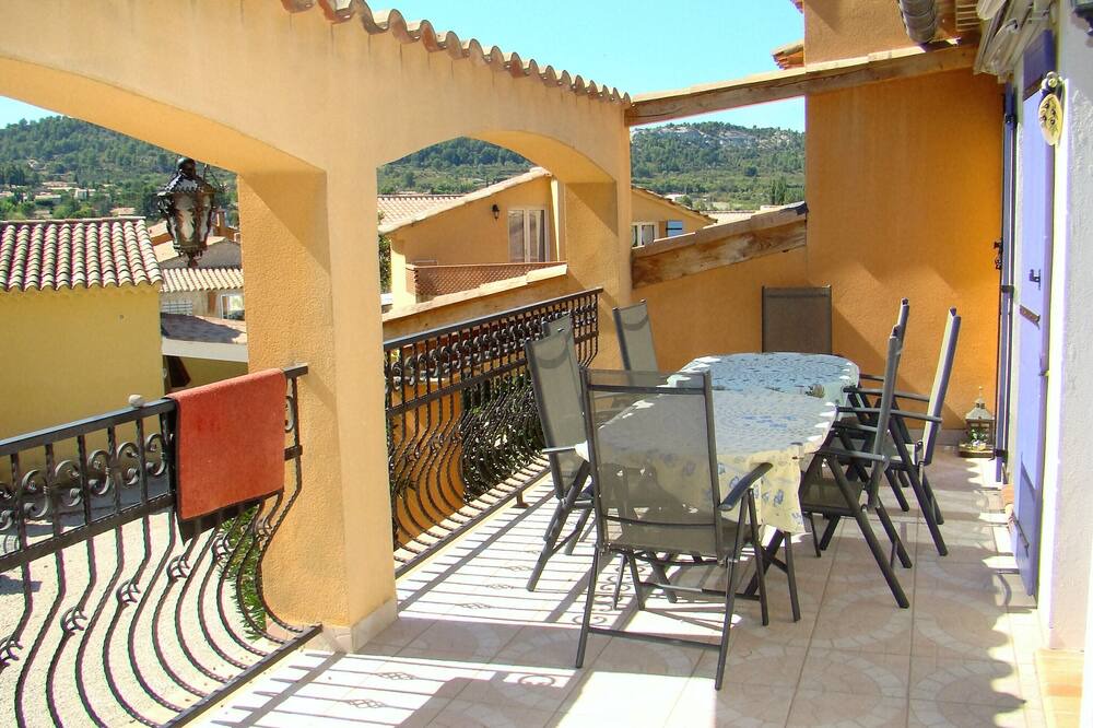 Photo of Patio Balcony in Mormoiron