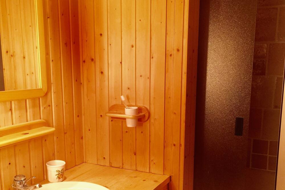 Photo of Bathroom in Les Hopitaux-Vieux
