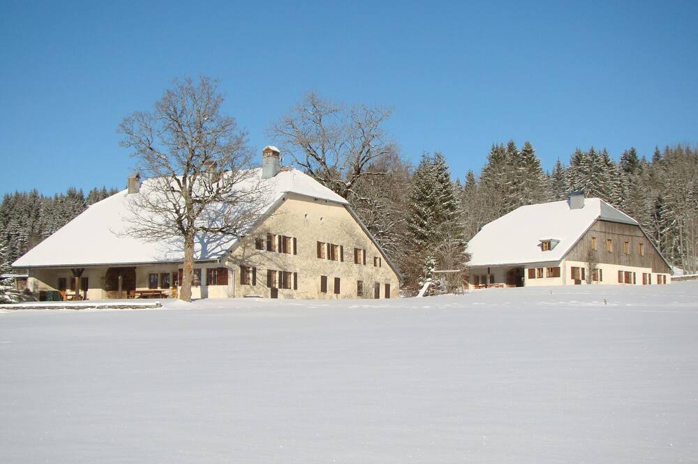 Photo of Outdoor in Les Hopitaux-Vieux