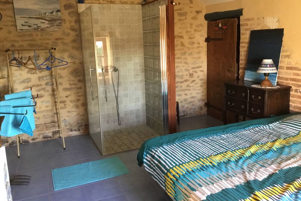 Photo of Bedroom in Richerenches