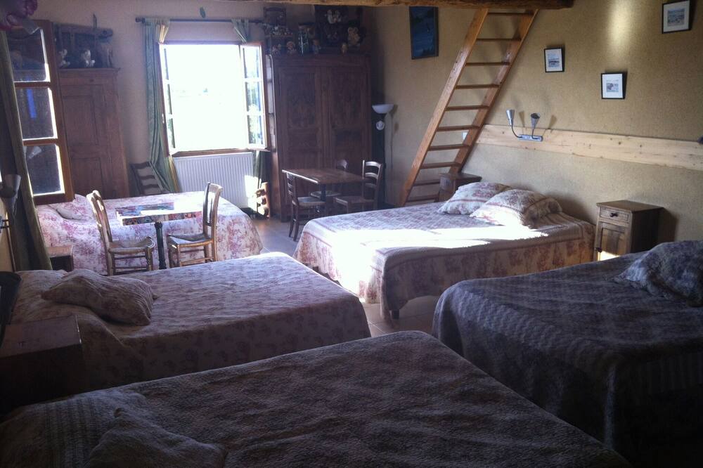 Photo of Bedroom in Richerenches
