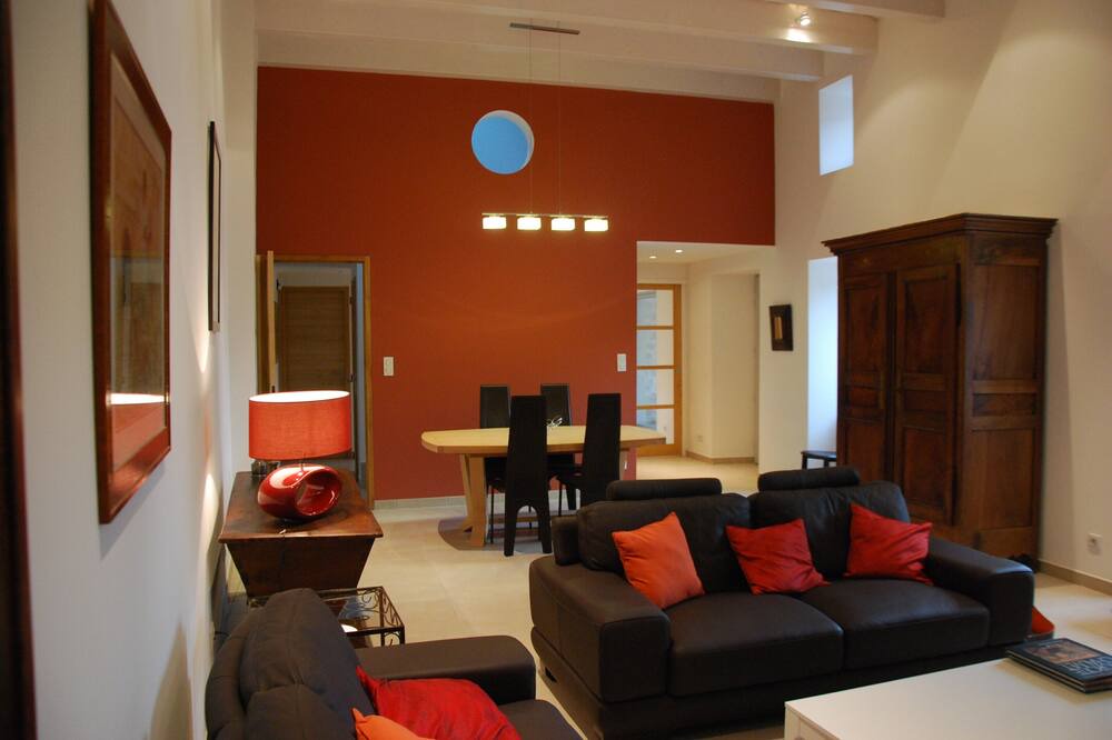 Photo of Livingroom in Saint-Maurice-d'Ibie