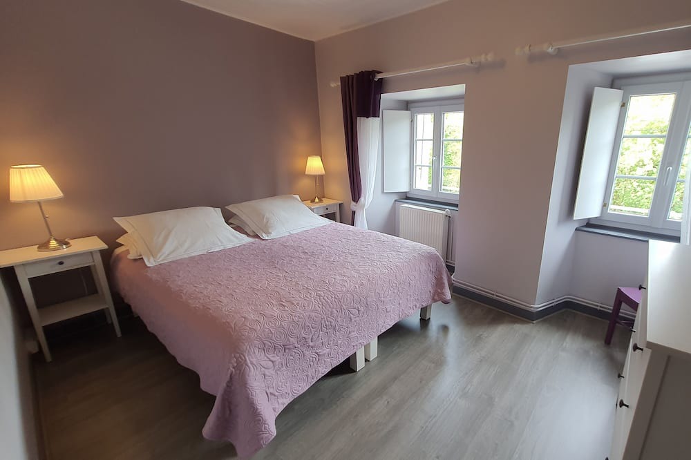 Photo of Bedroom in Saint-Flour