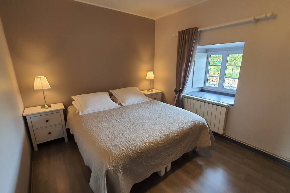 Photo of Bedroom in Saint-Flour