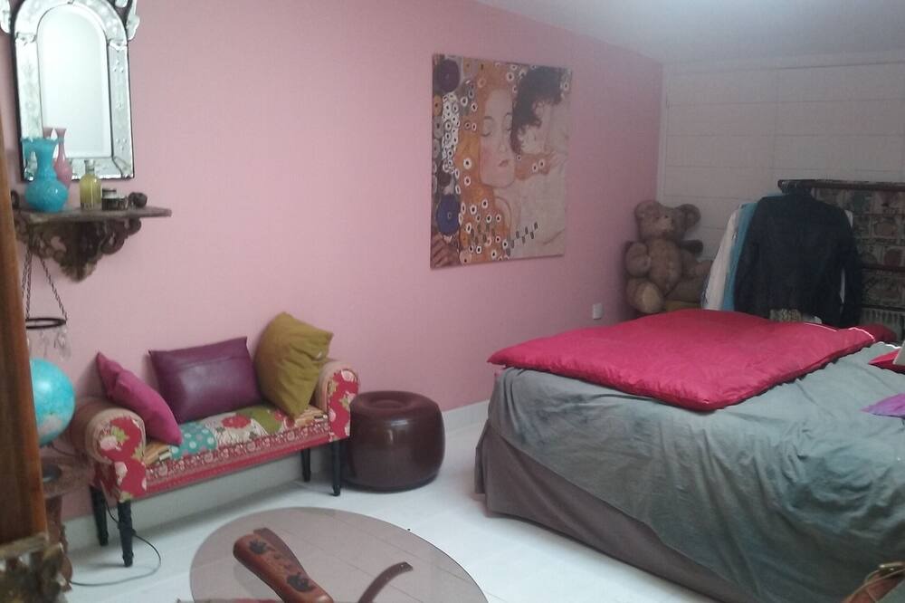 Photo of Bedroom in Venasque