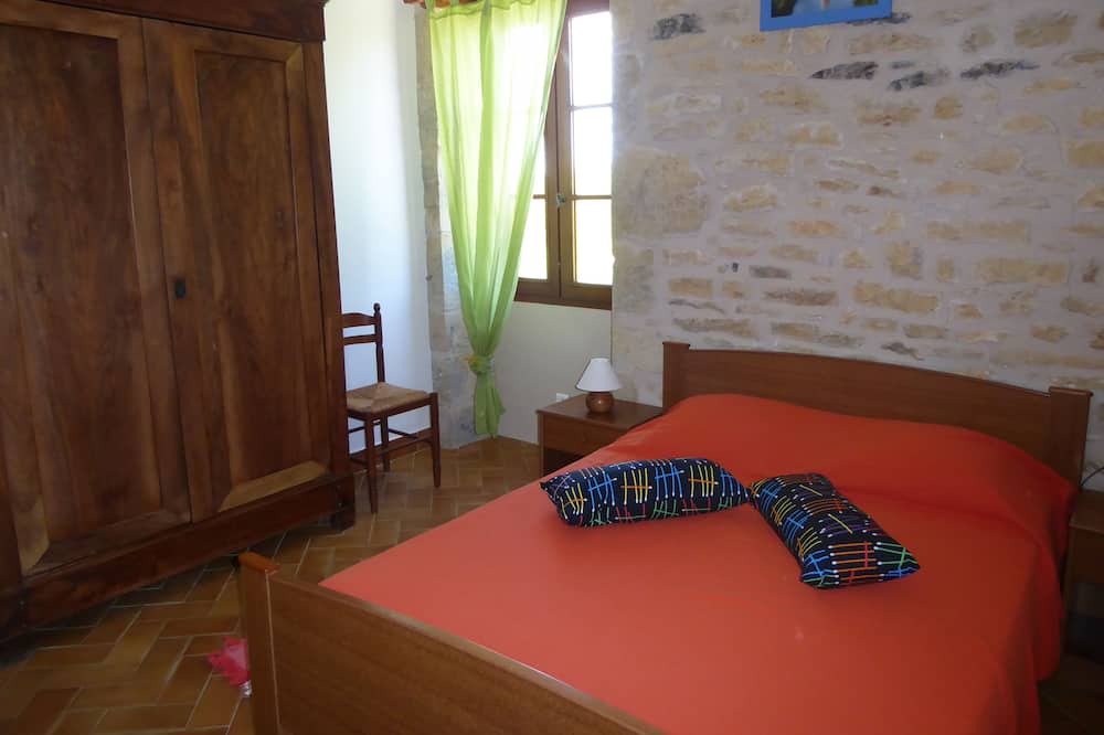 Photo of Bedroom in Saint-Germain-du-Bel-Air