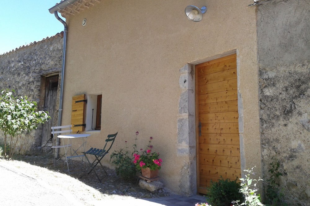 Photo of Outdoor in La Motte-Chalancon