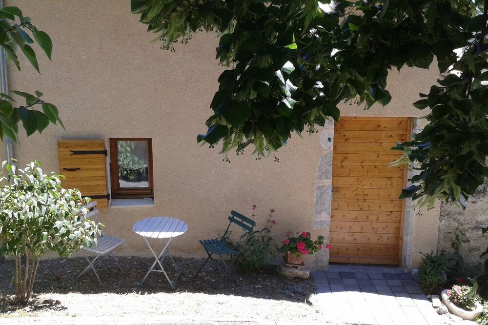 Photo of Outdoor in La Motte-Chalancon