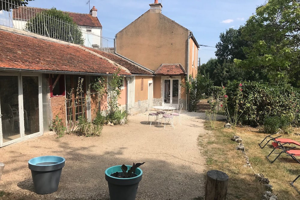 Photo of Outdoor in Grimault