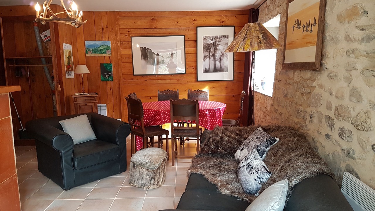 Photo of Livingroom in Ombleze