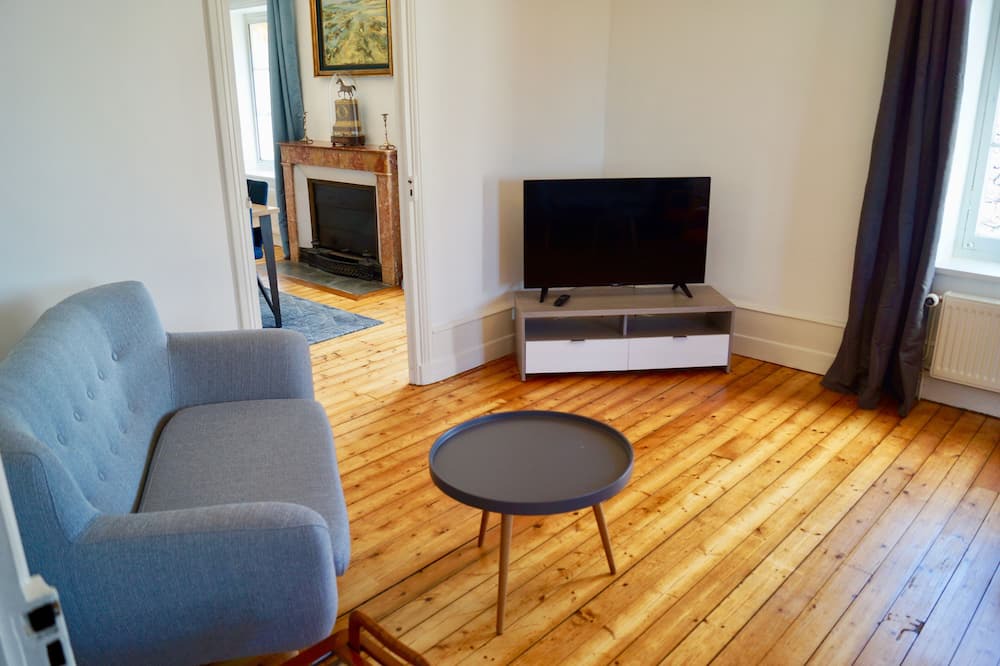 Photo of Livingroom in Charentay