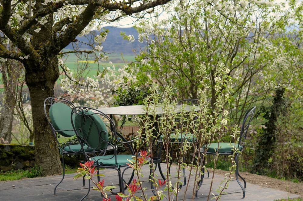 Photo of Outdoor in Usson