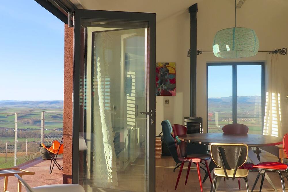 Photo of Patio Balcony in Usson