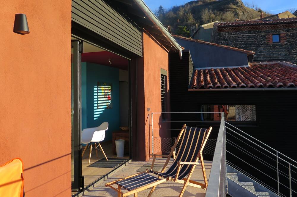 Photo of Patio Balcony in Usson