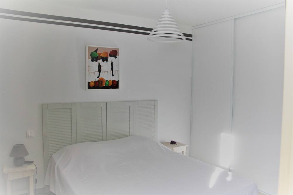 Photo of Bedroom in La Roque-sur-Pernes