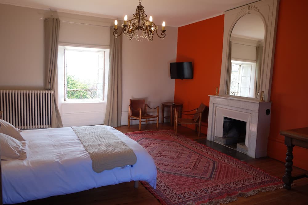 Photo of Bedroom in Ardoix
