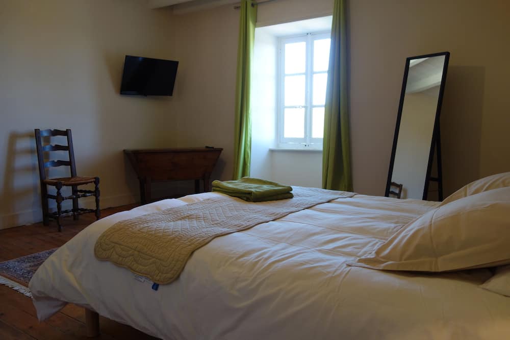 Photo of Bedroom in Ardoix